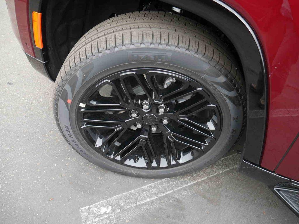 new 2025 Jeep Wagoneer L car, priced at $80,095