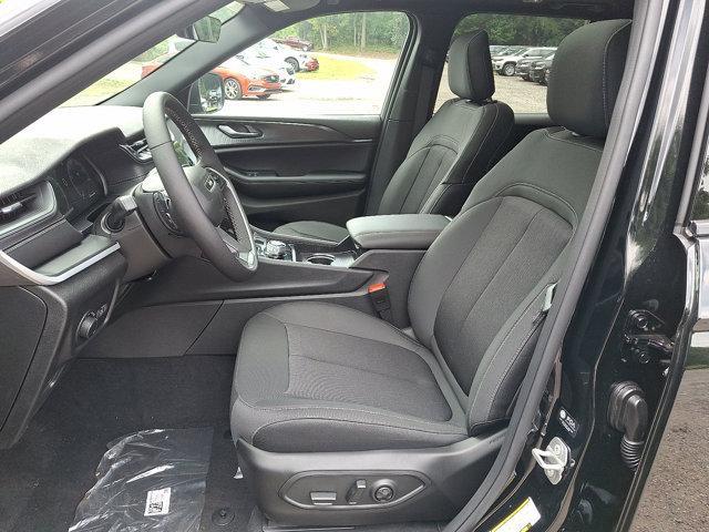 new 2025 Jeep Grand Cherokee car, priced at $44,170