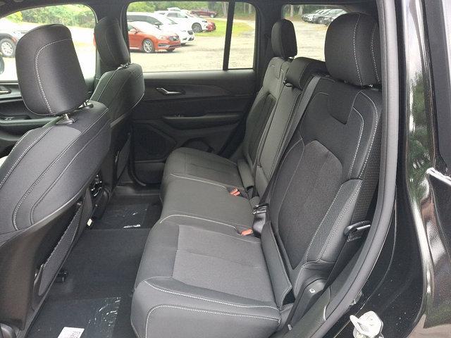 new 2025 Jeep Grand Cherokee car, priced at $44,170