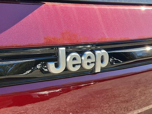 new 2025 Jeep Grand Cherokee car, priced at $44,170