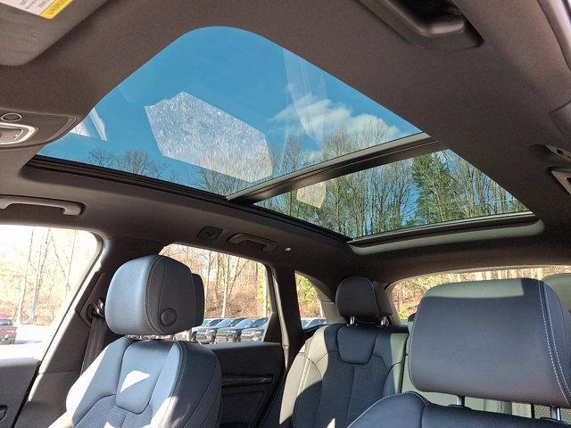 used 2022 Audi SQ5 car, priced at $38,887