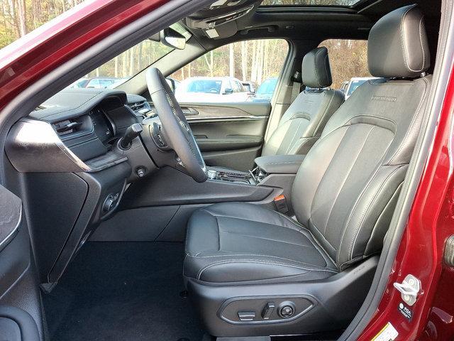 new 2025 Jeep Grand Cherokee car, priced at $60,580