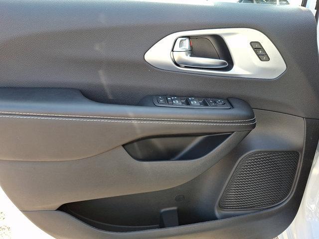 new 2026 Chrysler Pacifica car, priced at $56,165