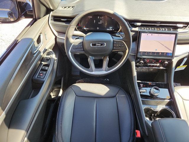 new 2025 Jeep Grand Cherokee car, priced at $51,005