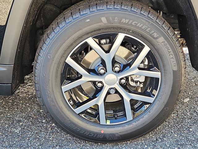 new 2025 Jeep Grand Cherokee car, priced at $51,005