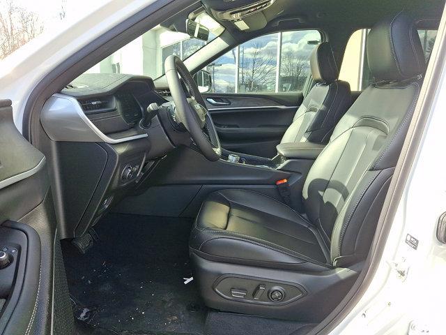 new 2026 Jeep Grand Cherokee car, priced at $47,615