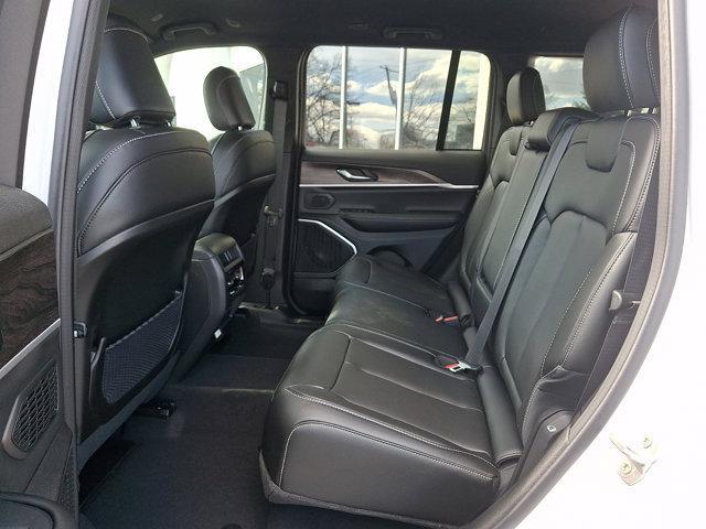 new 2026 Jeep Grand Cherokee car, priced at $47,615