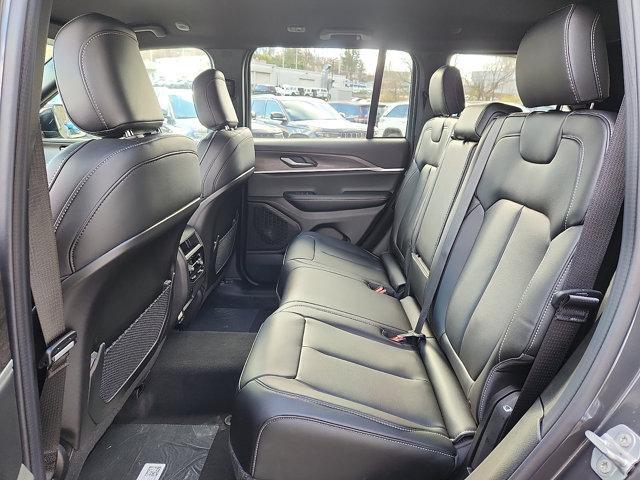 new 2025 Jeep Grand Cherokee car, priced at $47,495