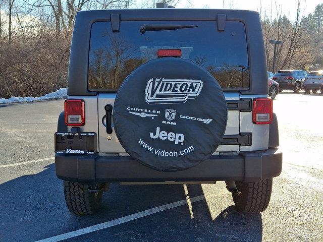 used 2015 Jeep Wrangler Unlimited car, priced at $17,400
