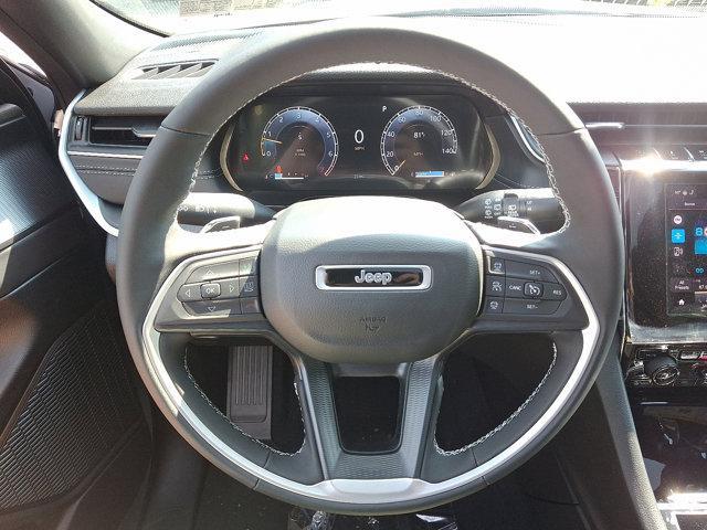 new 2025 Jeep Grand Cherokee car, priced at $44,170