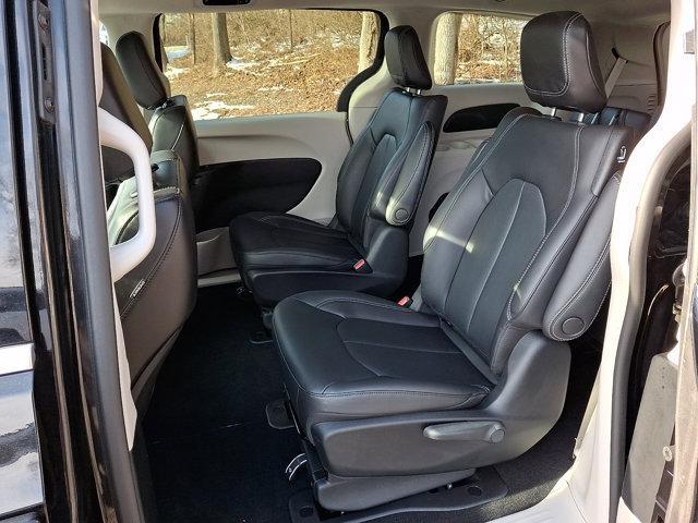 used 2023 Chrysler Pacifica Hybrid car, priced at $26,899