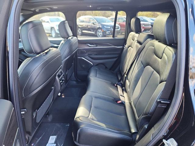 new 2025 Jeep Grand Cherokee car, priced at $60,580