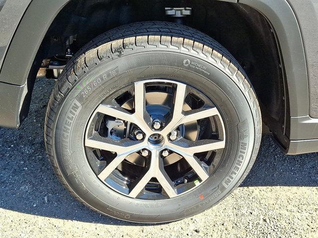 new 2025 Jeep Grand Cherokee car, priced at $52,935