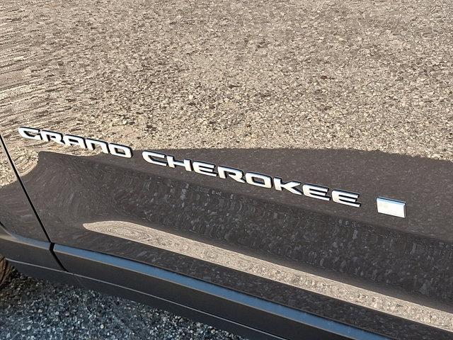 new 2025 Jeep Grand Cherokee car, priced at $51,005