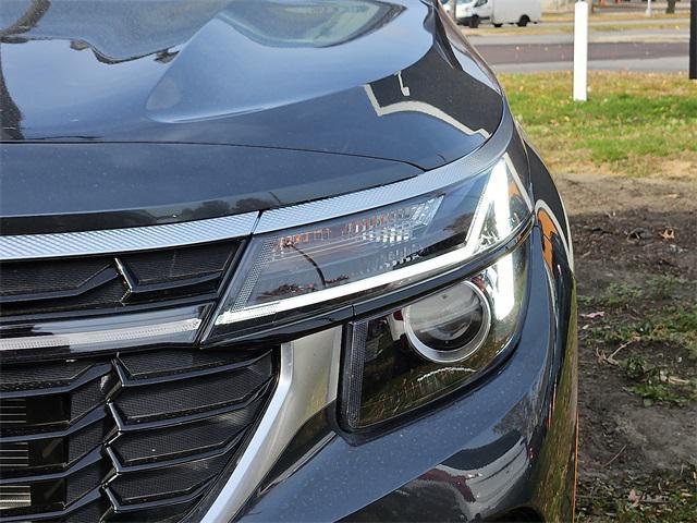 used 2025 Kia Seltos car, priced at $24,699