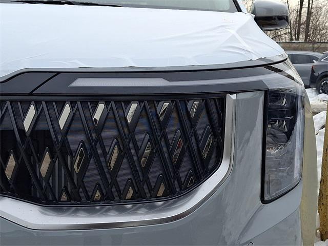 new 2026 Kia Carnival Hybrid car, priced at $45,655