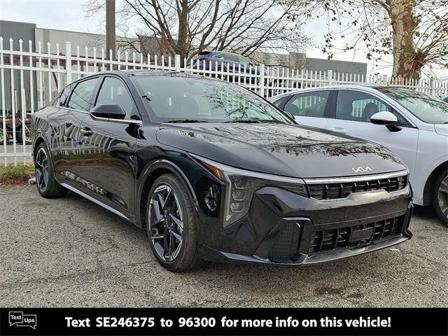 new 2025 Kia K4 car, priced at $29,060