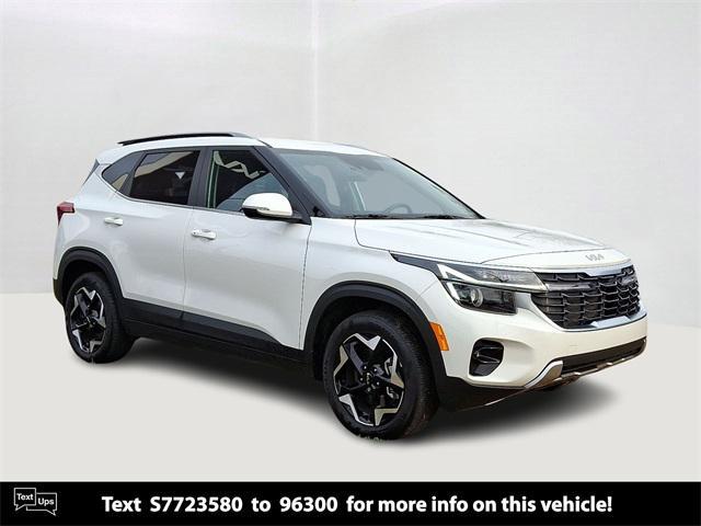 used 2025 Kia Seltos car, priced at $25,999