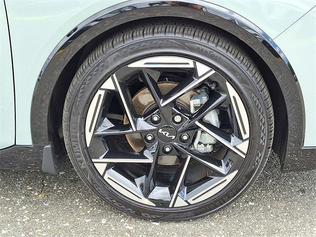 used 2025 Kia K4 car, priced at $24,999