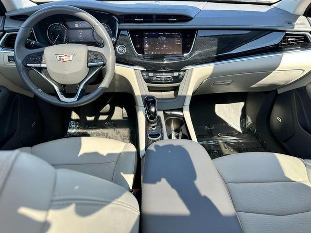 used 2024 Cadillac XT6 car, priced at $48,812