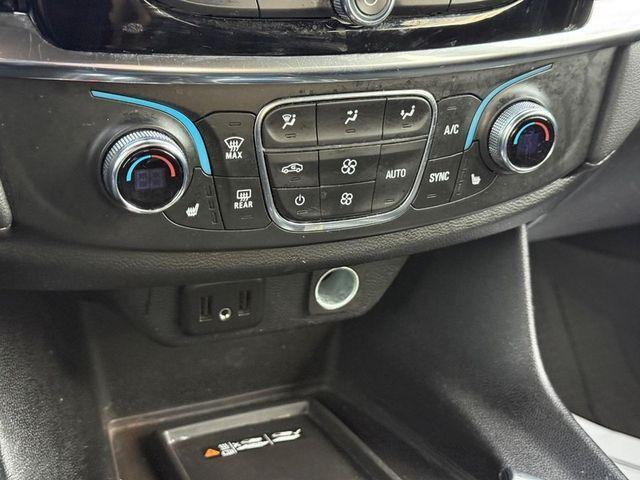 used 2023 Chevrolet Traverse car, priced at $25,812