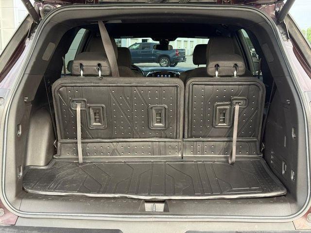 used 2023 Chevrolet Traverse car, priced at $25,812
