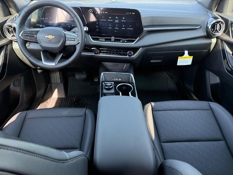 new 2026 Chevrolet Equinox car, priced at $29,610