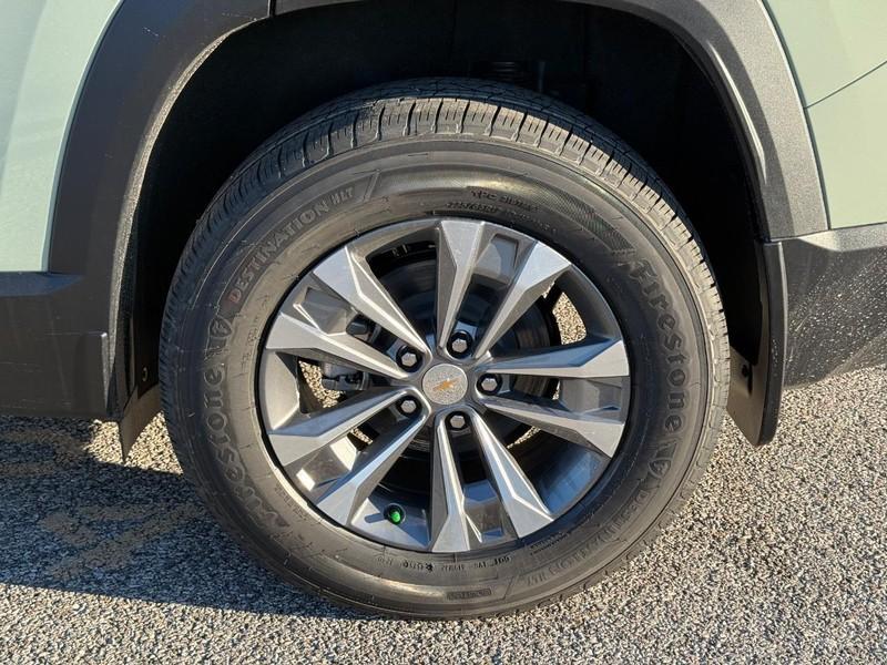 new 2026 Chevrolet Equinox car, priced at $27,620