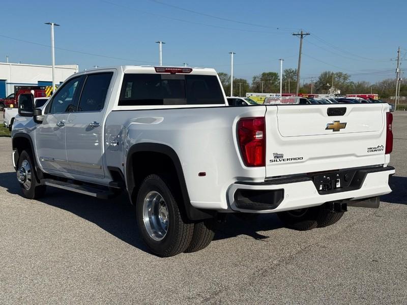 new 2026 Chevrolet Silverado 3500 car, priced at $84,140