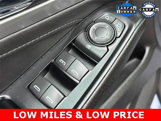 used 2022 Chevrolet Traverse car, priced at $27,712