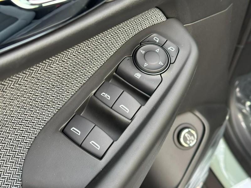 new 2026 Chevrolet TrailBlazer car, priced at $27,935