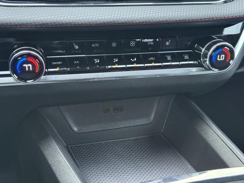 new 2026 Chevrolet Equinox car, priced at $34,840