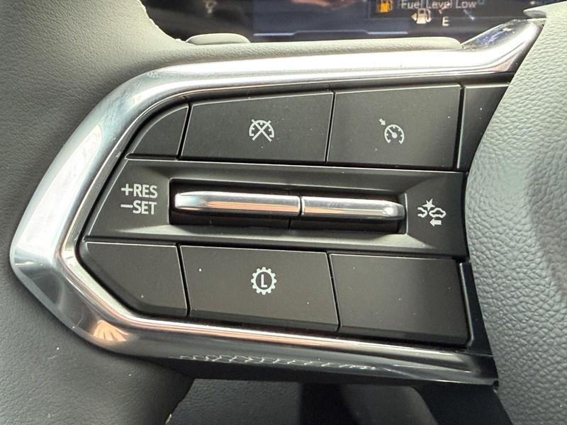 new 2026 Chevrolet Traverse car, priced at $36,970