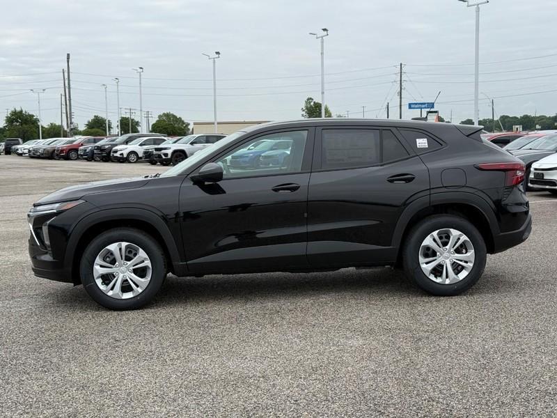 new 2026 Chevrolet Trax car, priced at $22,888