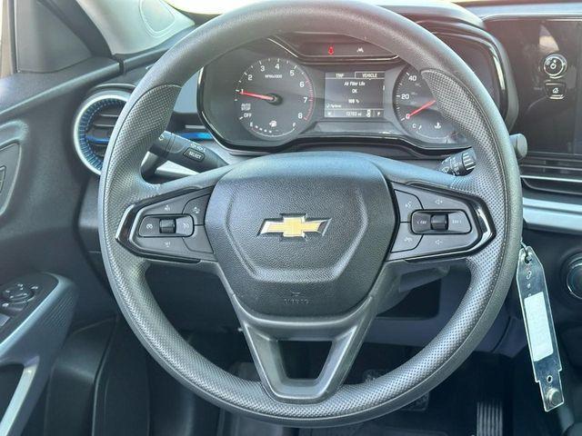 used 2025 Chevrolet Trax car, priced at $22,412