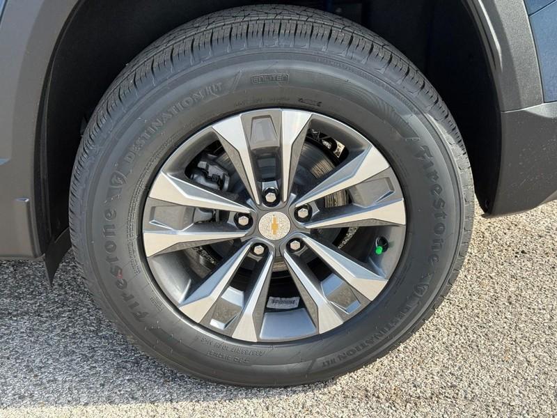 new 2026 Chevrolet Equinox car, priced at $27,655