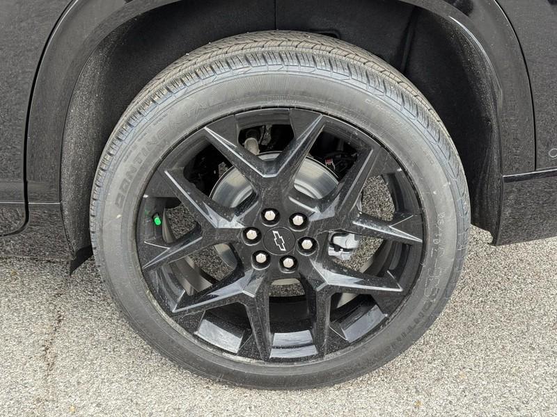 new 2026 Chevrolet Traverse car, priced at $54,070