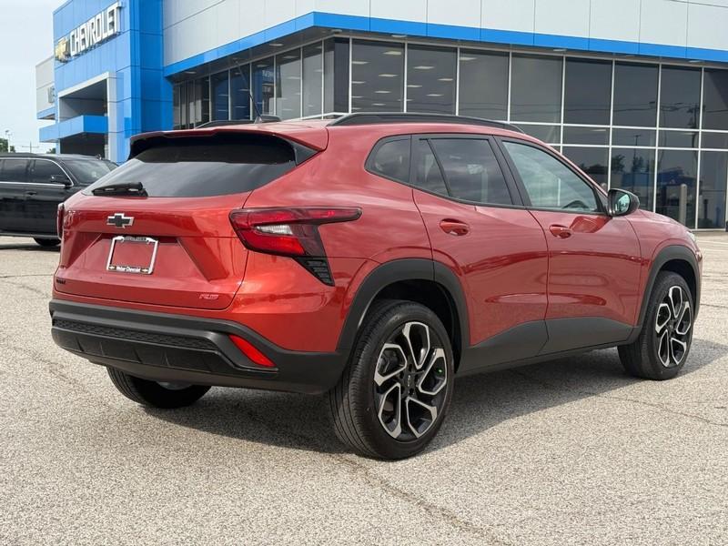 used 2024 Chevrolet Trax car, priced at $22,812