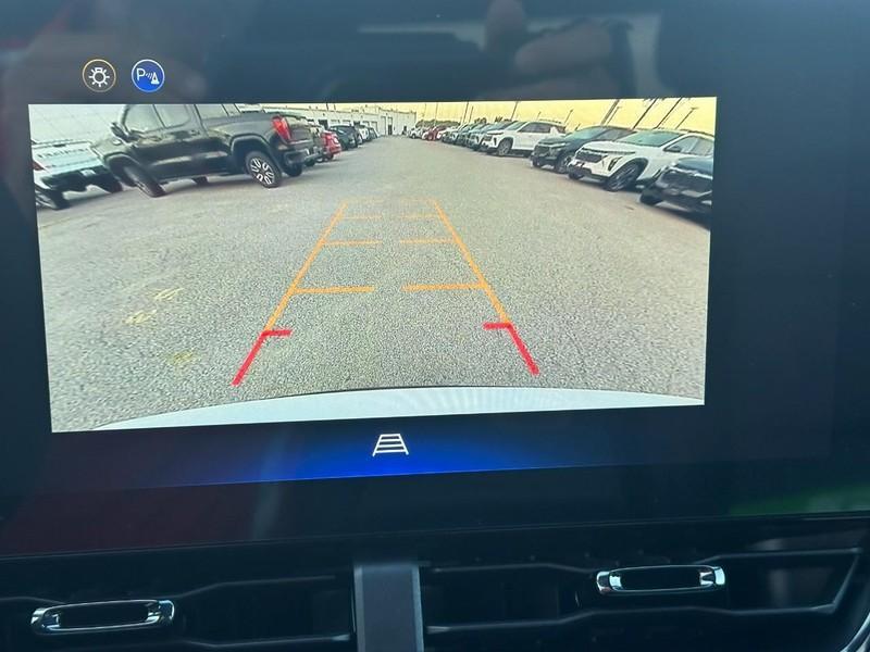 new 2026 Chevrolet Equinox car, priced at $32,655