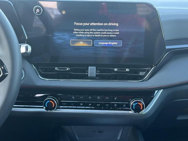 new 2026 Chevrolet Equinox car, priced at $32,655