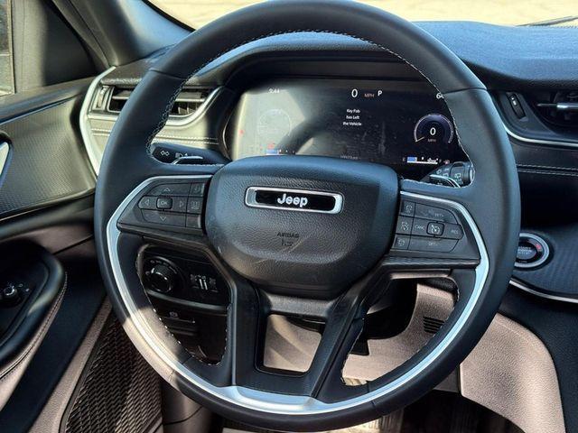 used 2024 Jeep Grand Cherokee car, priced at $36,912