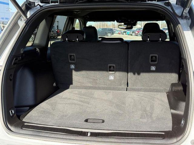 used 2024 Jeep Grand Cherokee car, priced at $36,912