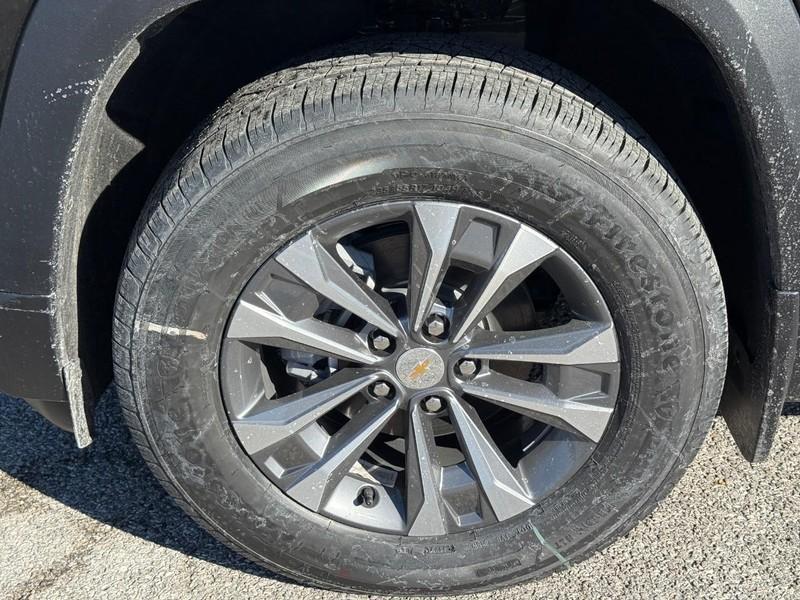 new 2026 Chevrolet Equinox car, priced at $27,645