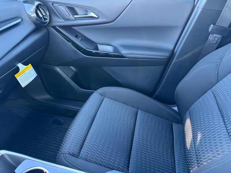 new 2026 Chevrolet Equinox car, priced at $27,645