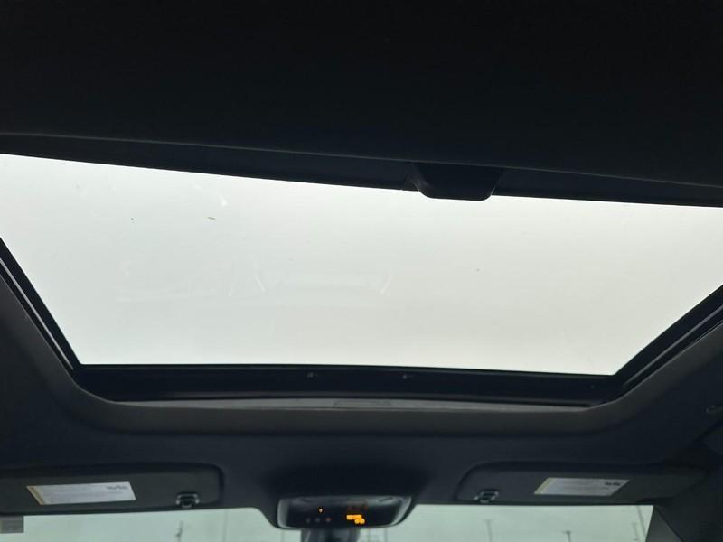 used 2023 Chevrolet Traverse car, priced at $39,412