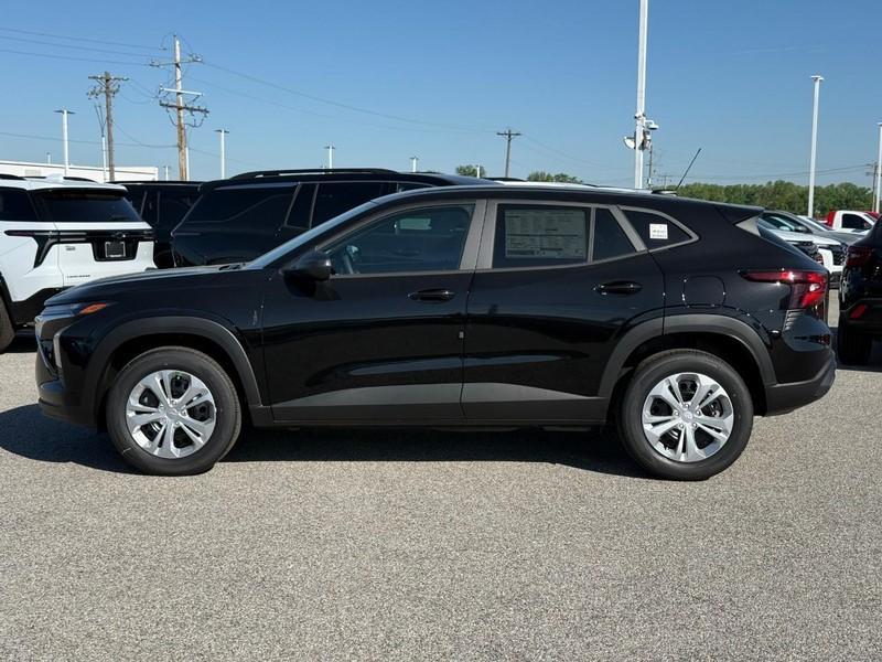 new 2026 Chevrolet Trax car, priced at $22,888