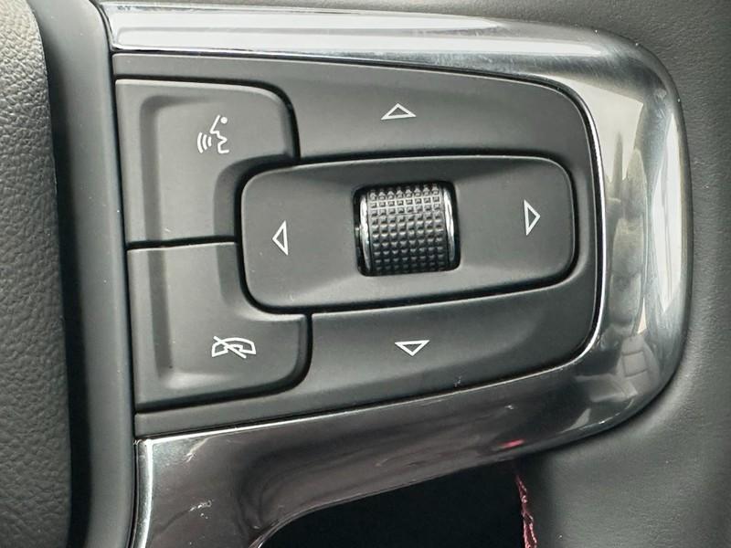 new 2025 Chevrolet Blazer car, priced at $45,410