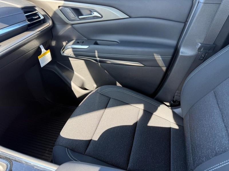 new 2026 Chevrolet Traverse car, priced at $38,348