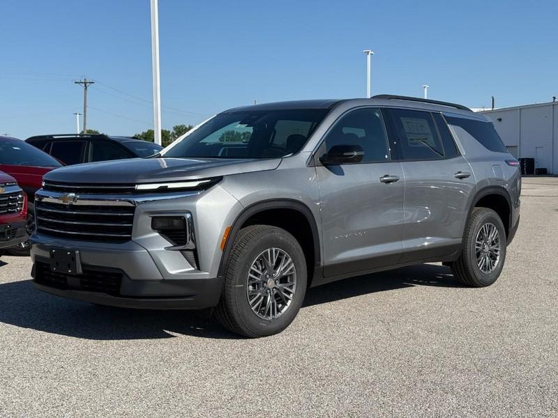 new 2026 Chevrolet Traverse car, priced at $38,348
