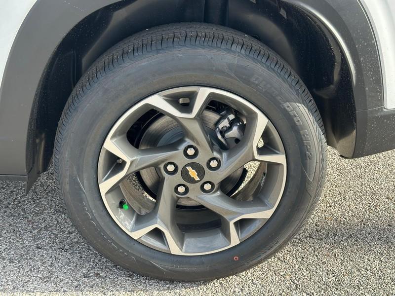 new 2026 Chevrolet Trax car, priced at $25,400